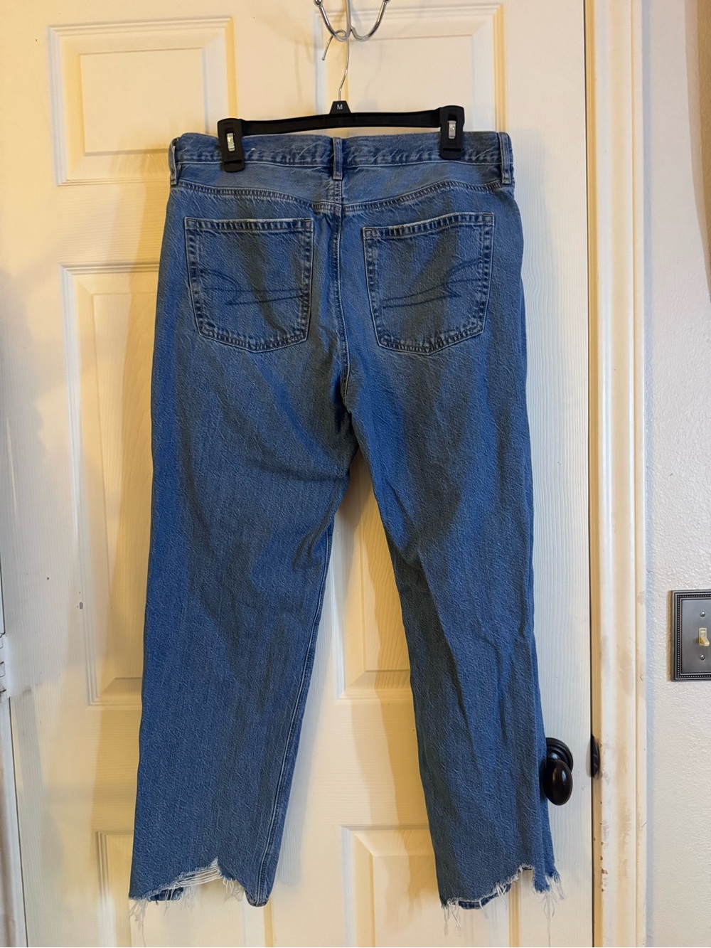 American Eagle Outfitters Women's Straight Leg Distressed Blue Jeans - Picture 2 of 2